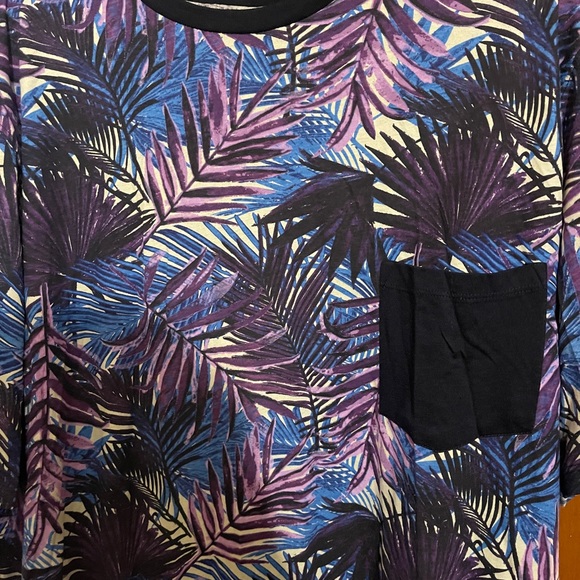 Big & Tall Foundry Floral Men’s Shirt - Picture 5 of 5